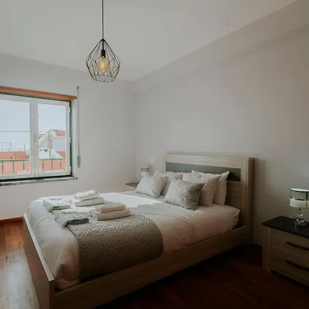 24 - Silver Coast Sunsets Apartment *