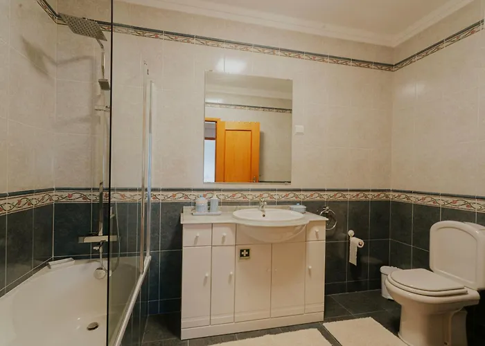 Apartment 24 - Silver Coast Sunsets *